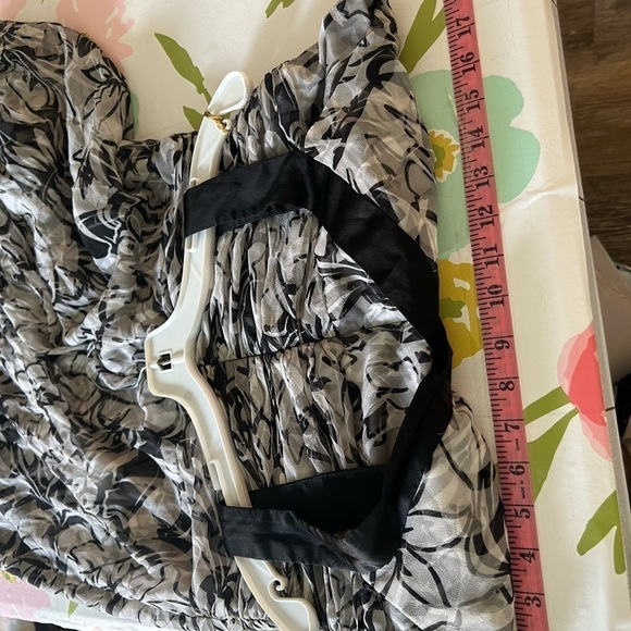 Donna Ricco size 14, 100% silk, black and white floral print dress - Picture 8 of 11